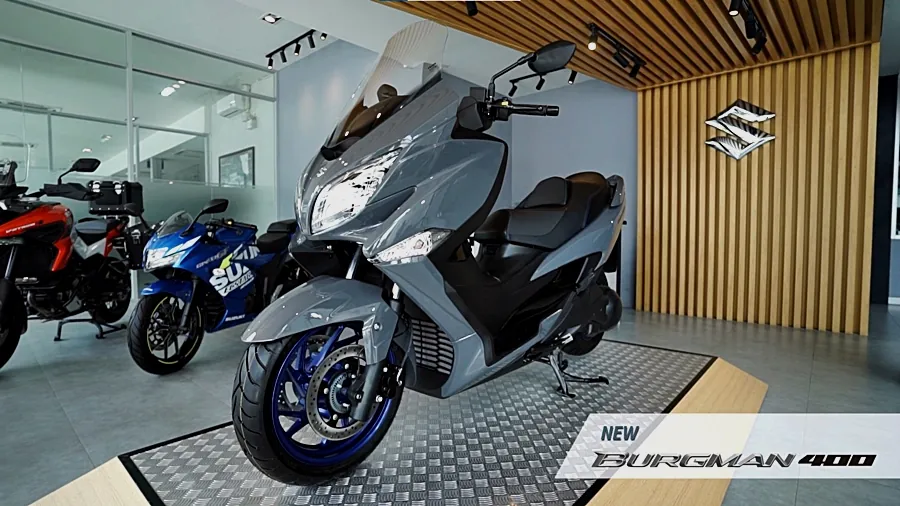 Suzuki Burgman photo 3