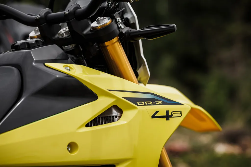 Suzuki Dr Z photo 8