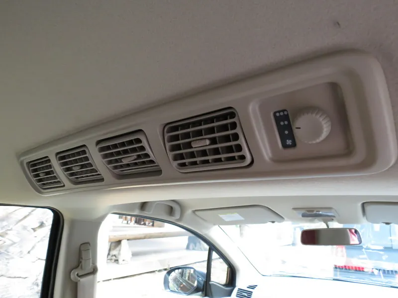 Suzuki Ertiga photo 10