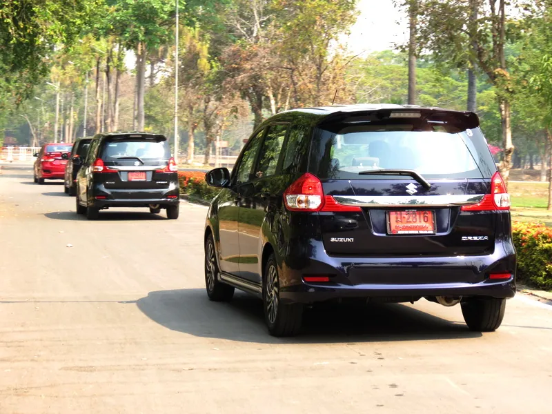 Suzuki Ertiga photo 12