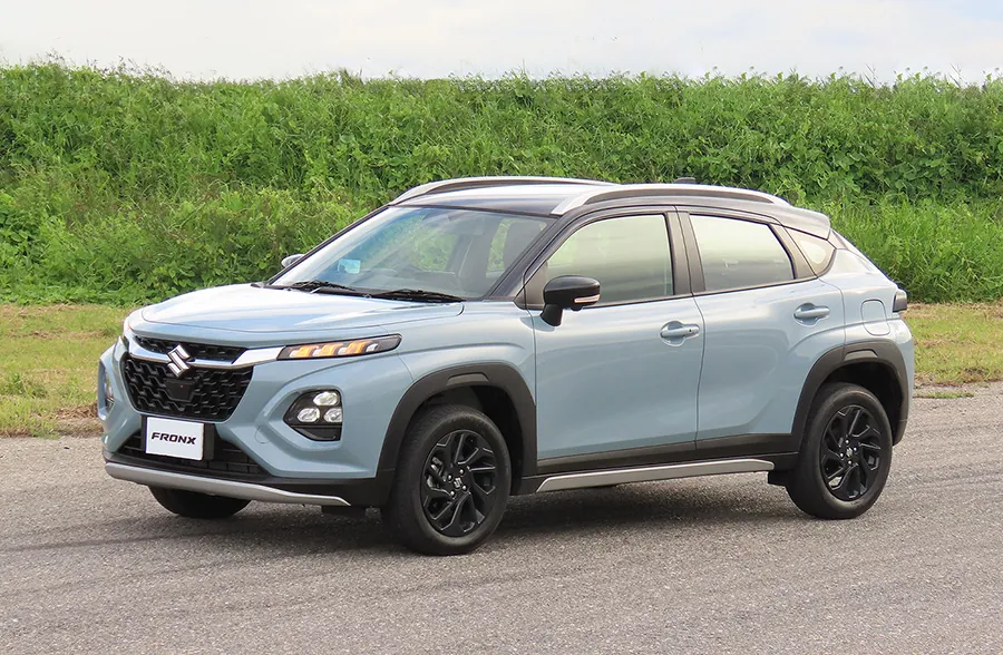 Suzuki Fronx photo 2