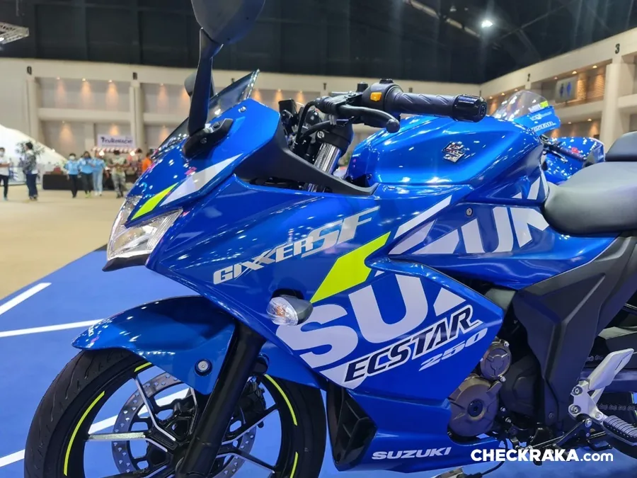 Suzuki Gixxer photo 3