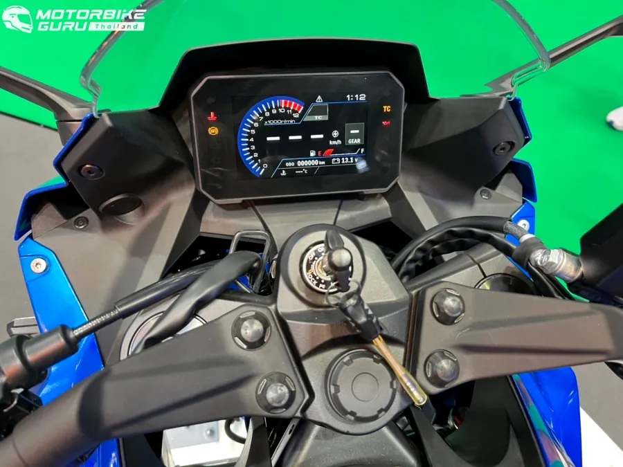 Suzuki Gsx photo 5