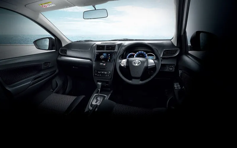 Toyota Avanza photo 2
