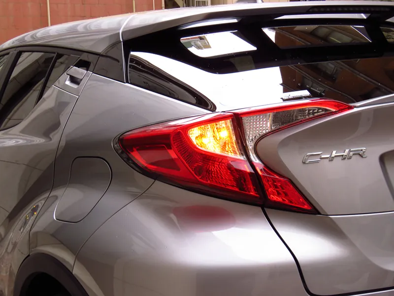 Toyota C-HR 1 photo 3