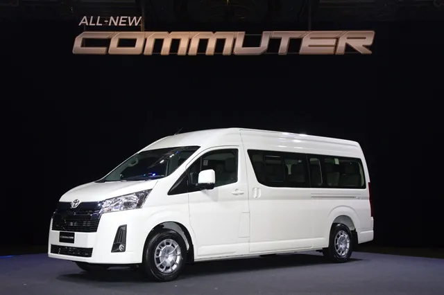 Toyota Commuter photo 6