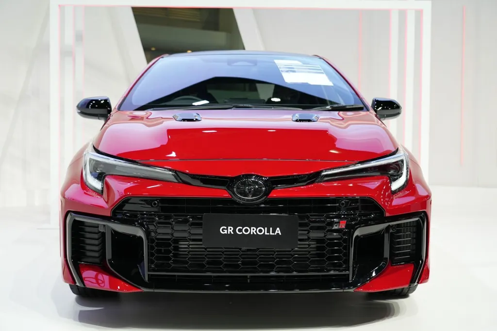 Toyota GR Corolla photo 4