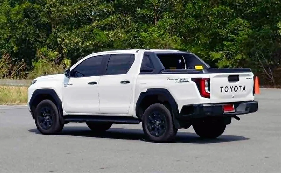 Toyota Hilux Travo photo 4