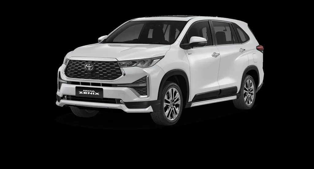 Toyota Innova photo 2