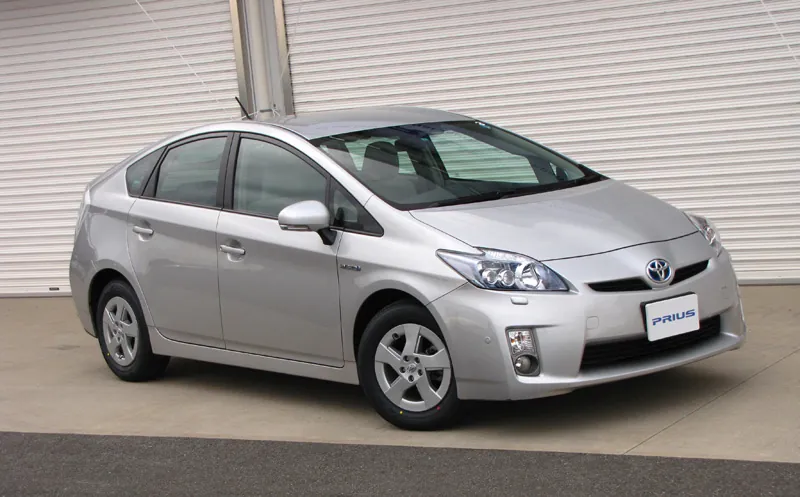 Toyota Prius photo 11