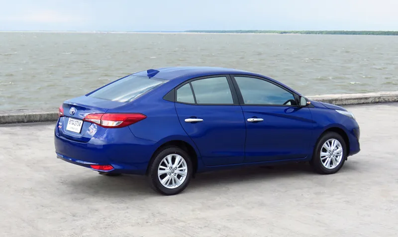 Toyota Yaris Ativ photo 6