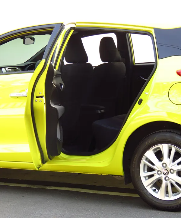 Toyota Yaris Hatchback photo 6