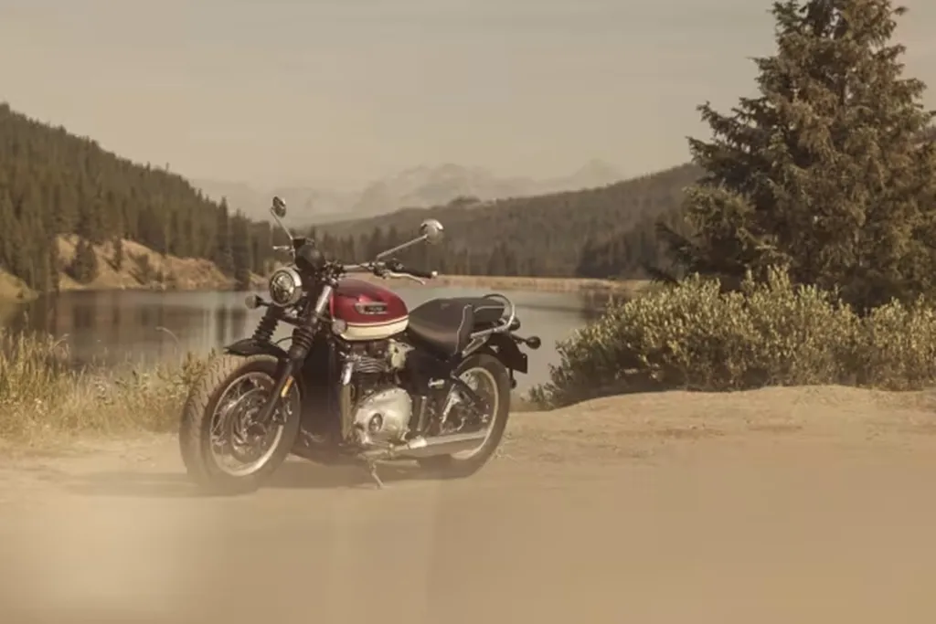 Triumph Bonneville photo 7