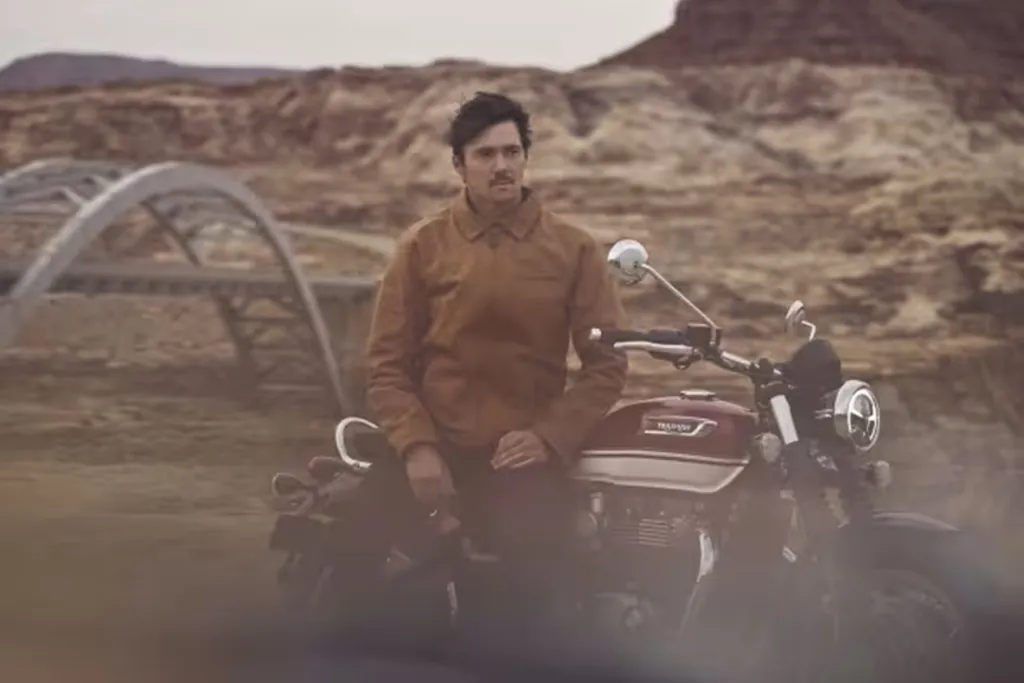 Triumph Bonneville photo 8