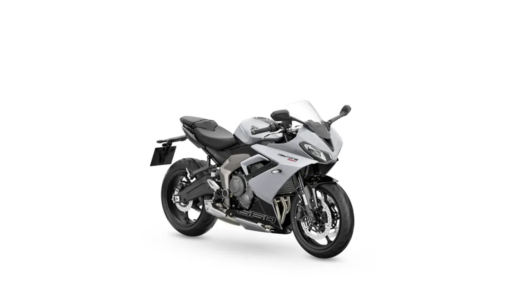 Triumph Daytona 660 photo 2