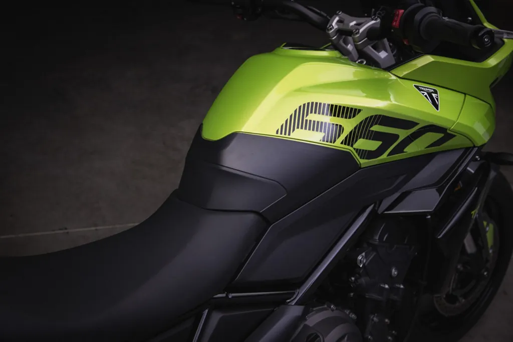 Triumph Tiger photo 8