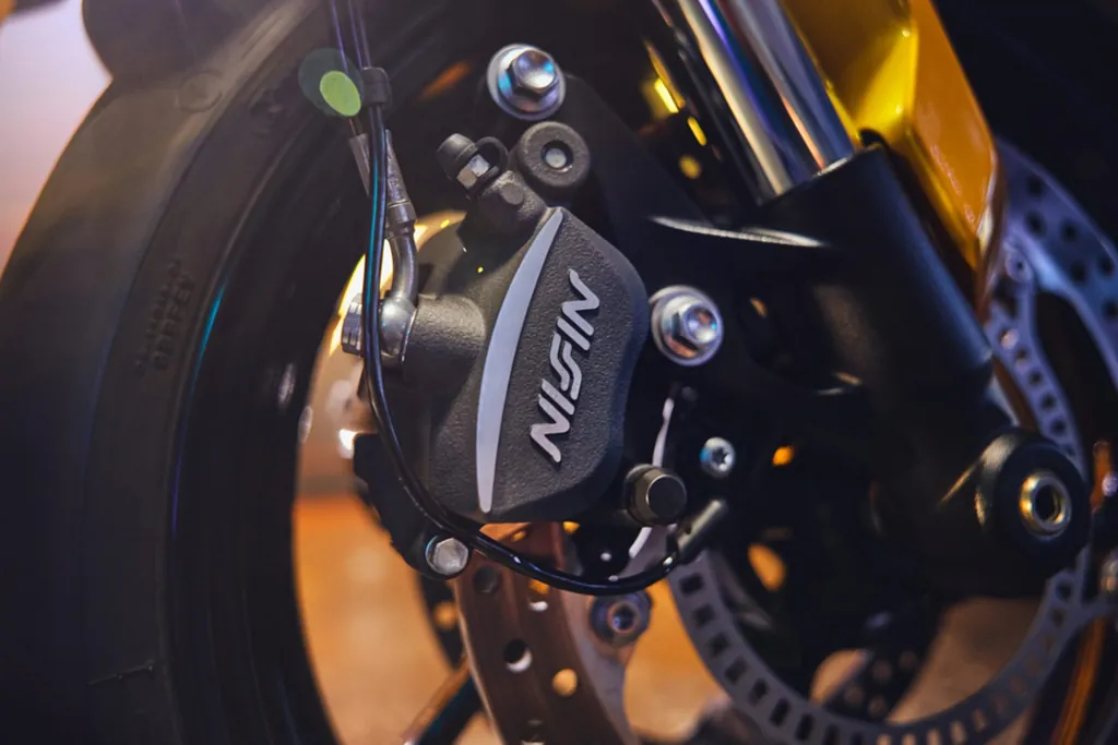 Triumph Trident photo 5