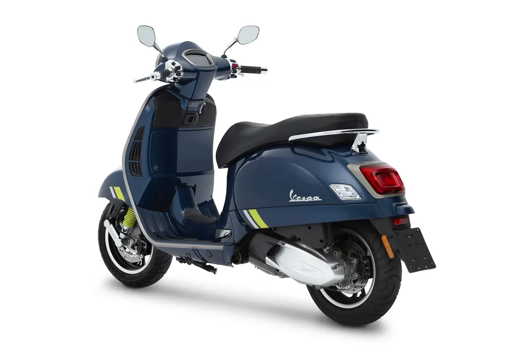 Vespa Gts photo 3