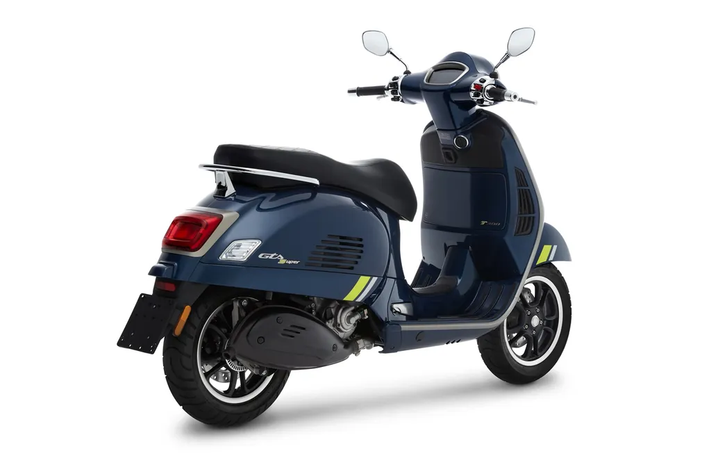 Vespa Gts photo 4