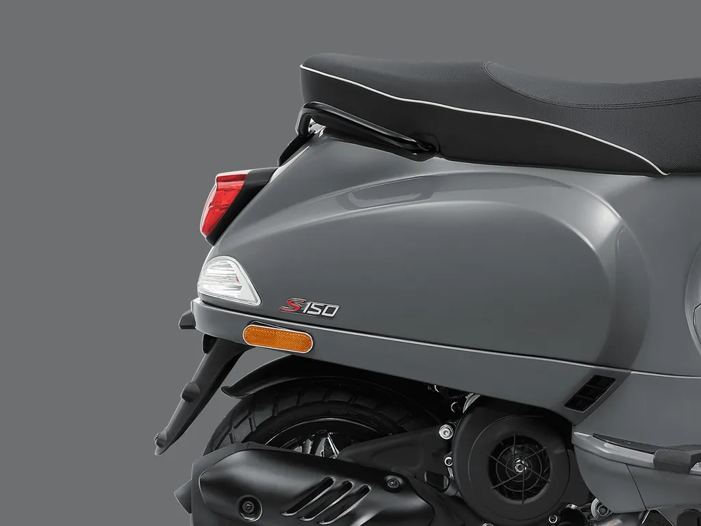 Vespa S photo 3