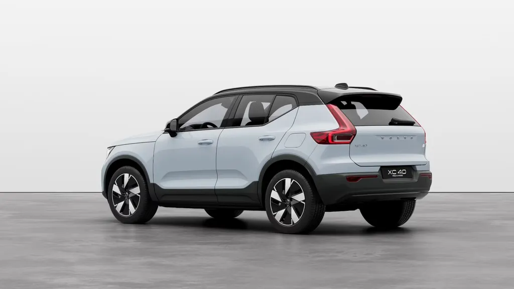 Volvo XC40 photo 4