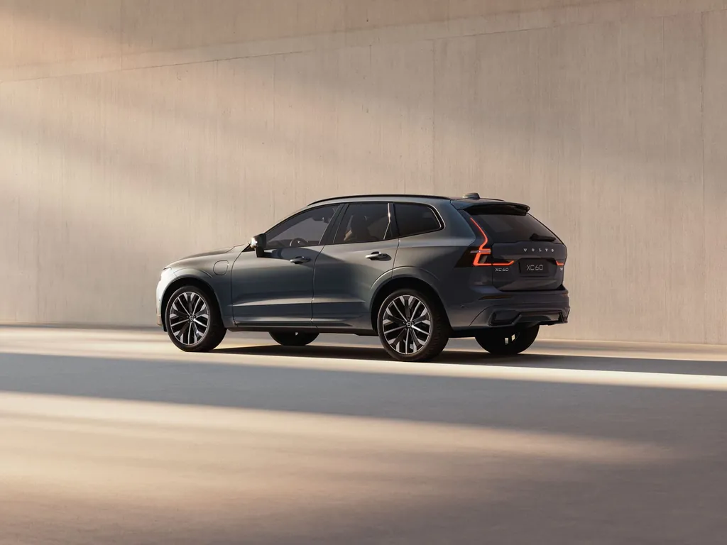Volvo XC60 photo 4