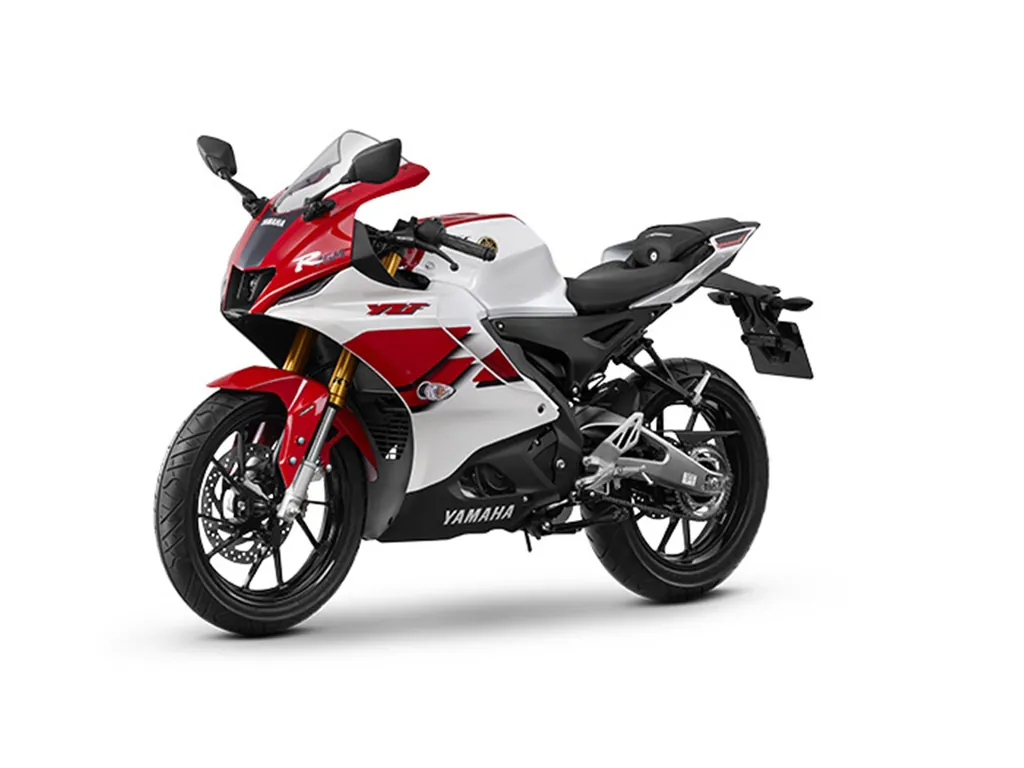 Yamaha R15