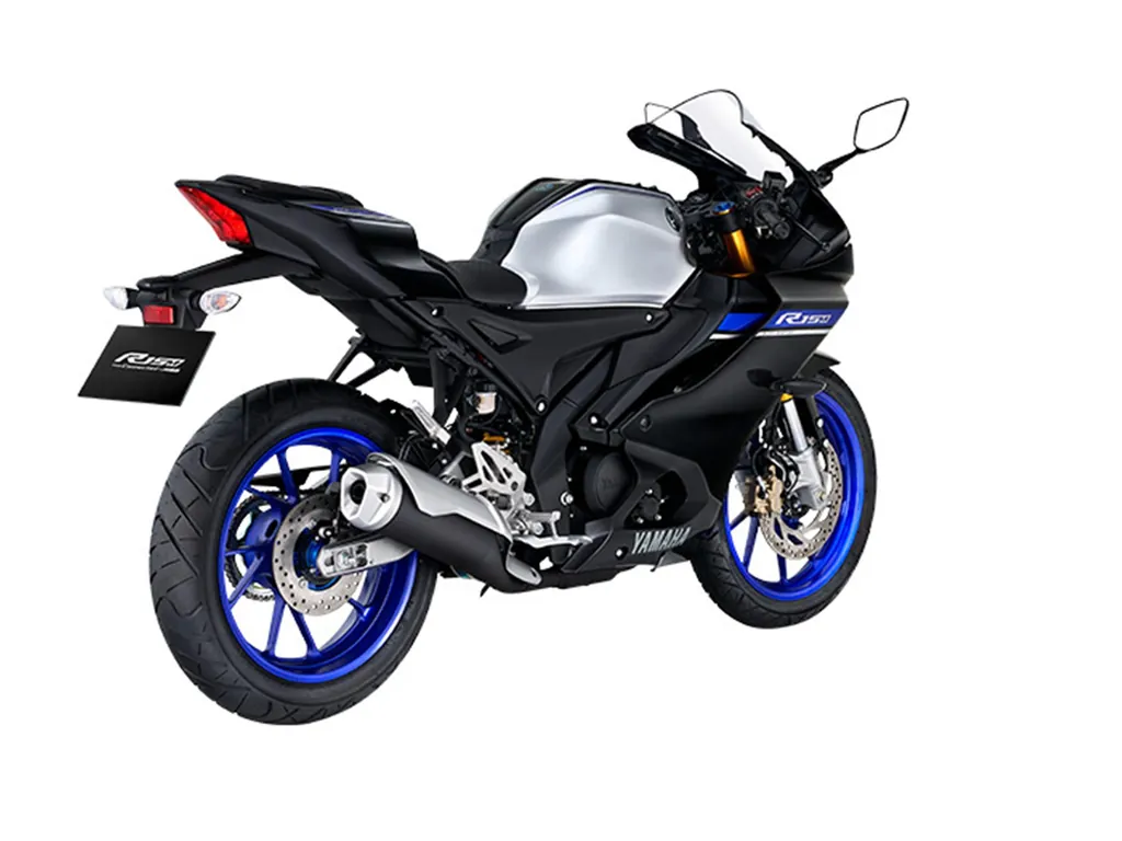 Yamaha R15M photo 3