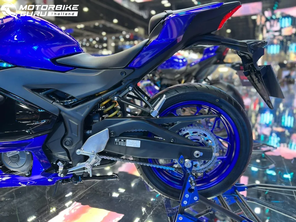 Yamaha R3 photo 5