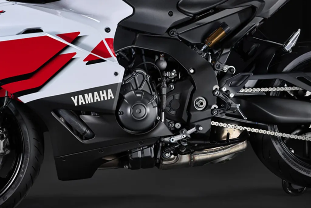 Yamaha R9 photo 4