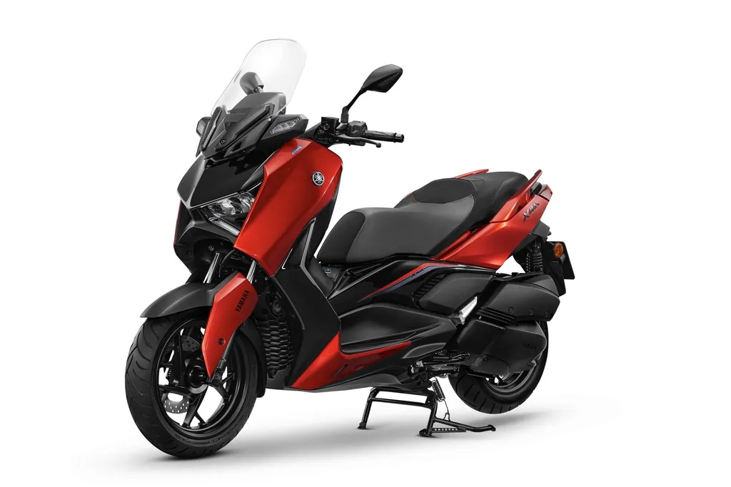 Yamaha Xmax photo 2