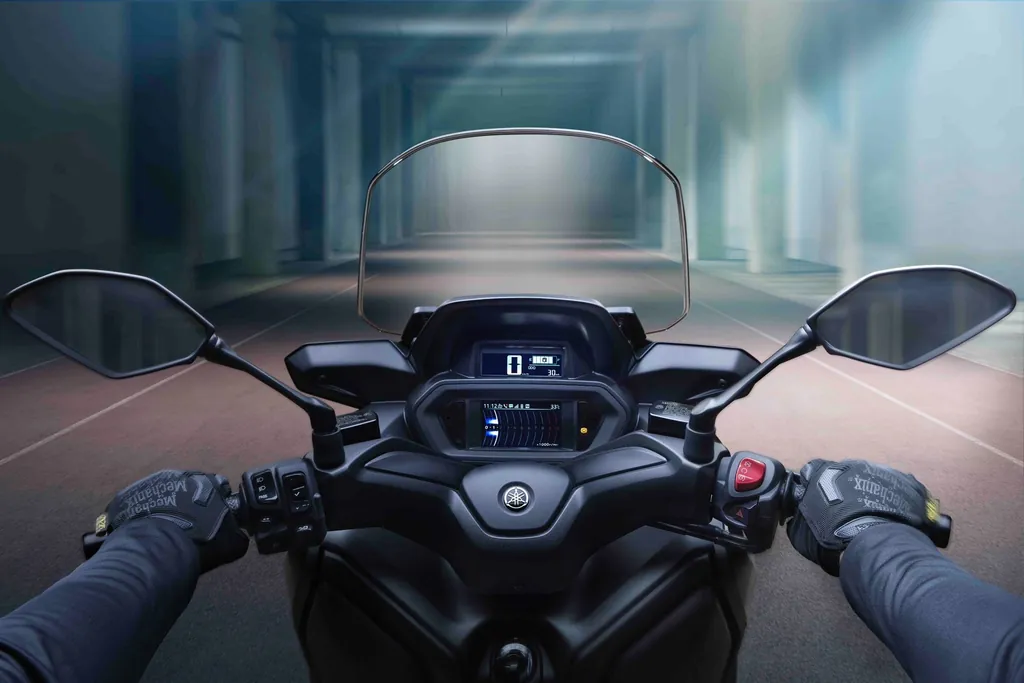 Yamaha Xmax photo 7