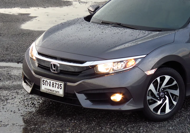 Honda Civic Fc ราคาและรีวิว