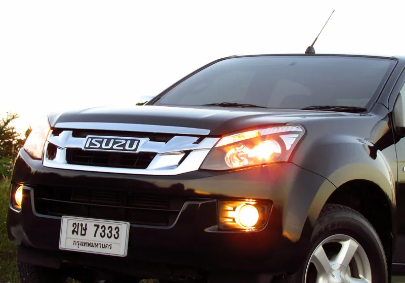 Isuzu D-Max 3 ราคาและรีวิว