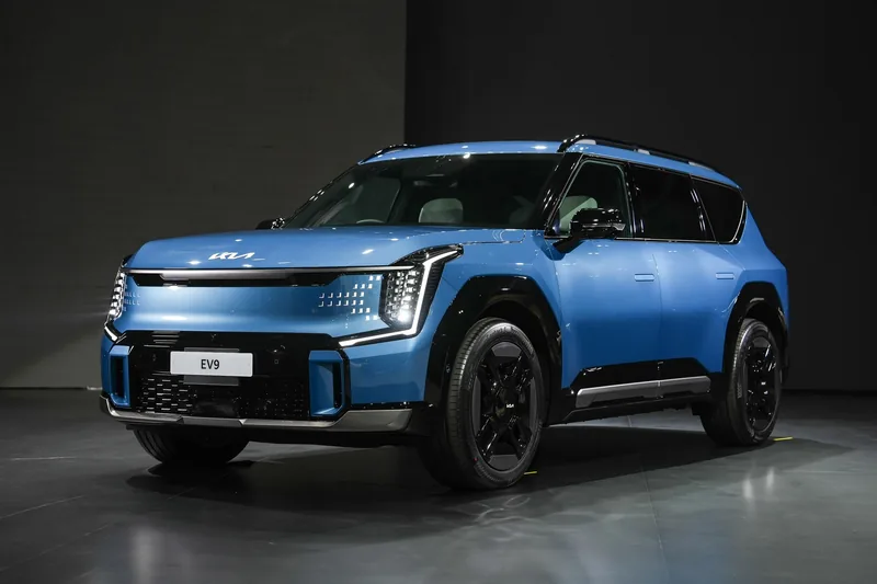 Kia EV9 ราคาและรีวิว