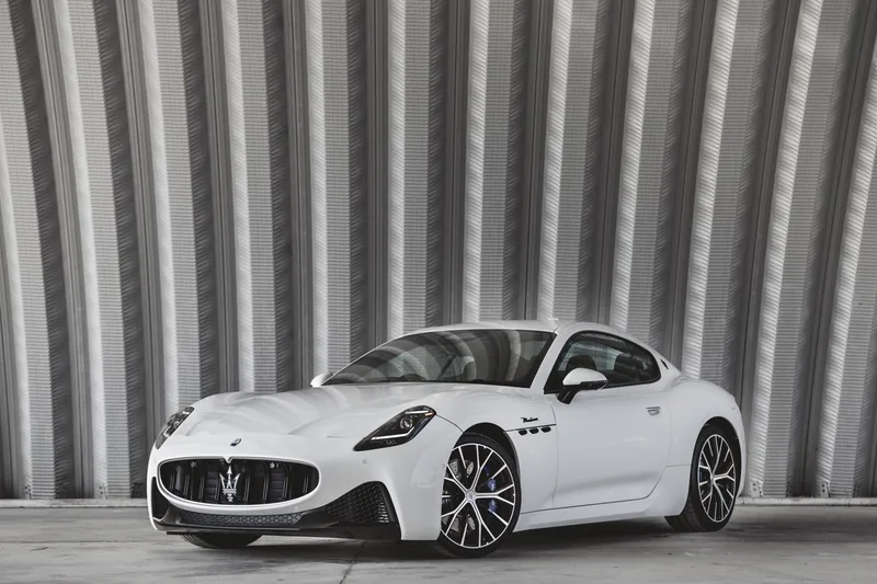 Maserati Granturismo ราคาและรีวิว