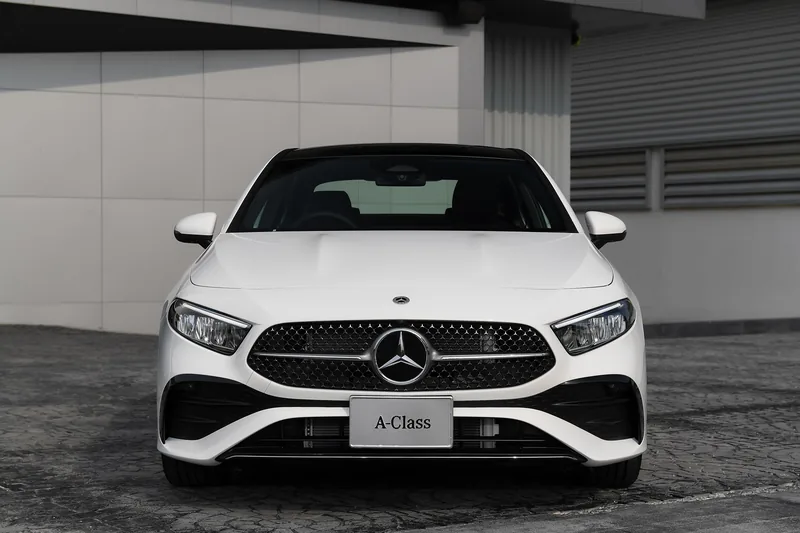 Mercedes-Benz A Class ราคาและรีวิว