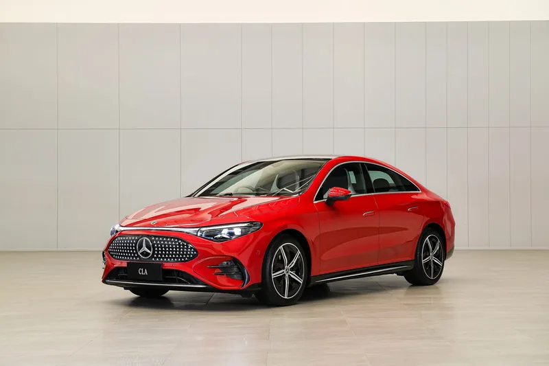 Mercedes-Benz Cla Class ราคาและรีวิว