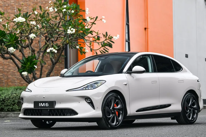 MG IM6 ราคาและรีวิว