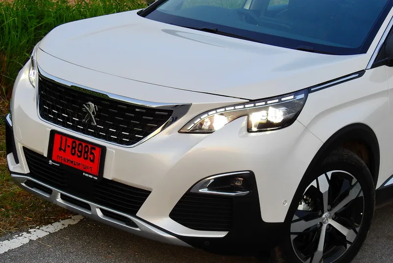 Peugeot 3008 ราคาและรีวิว