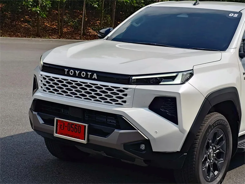 Toyota Hilux Travo ราคาและรีวิว