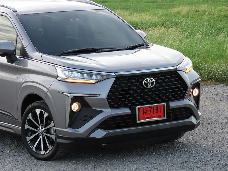 Toyota Veloz ราคาและรีวิว