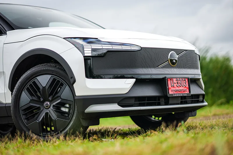 Volvo EX30 Cross Country ราคาและรีวิว